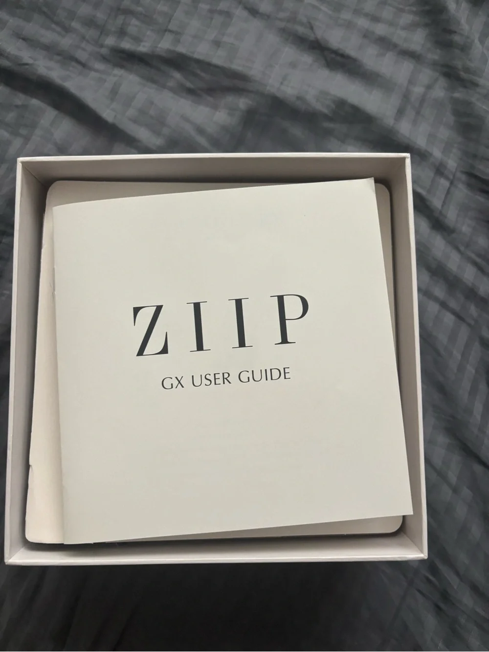 ZIIP GX Series Eye Massager in White and Gold